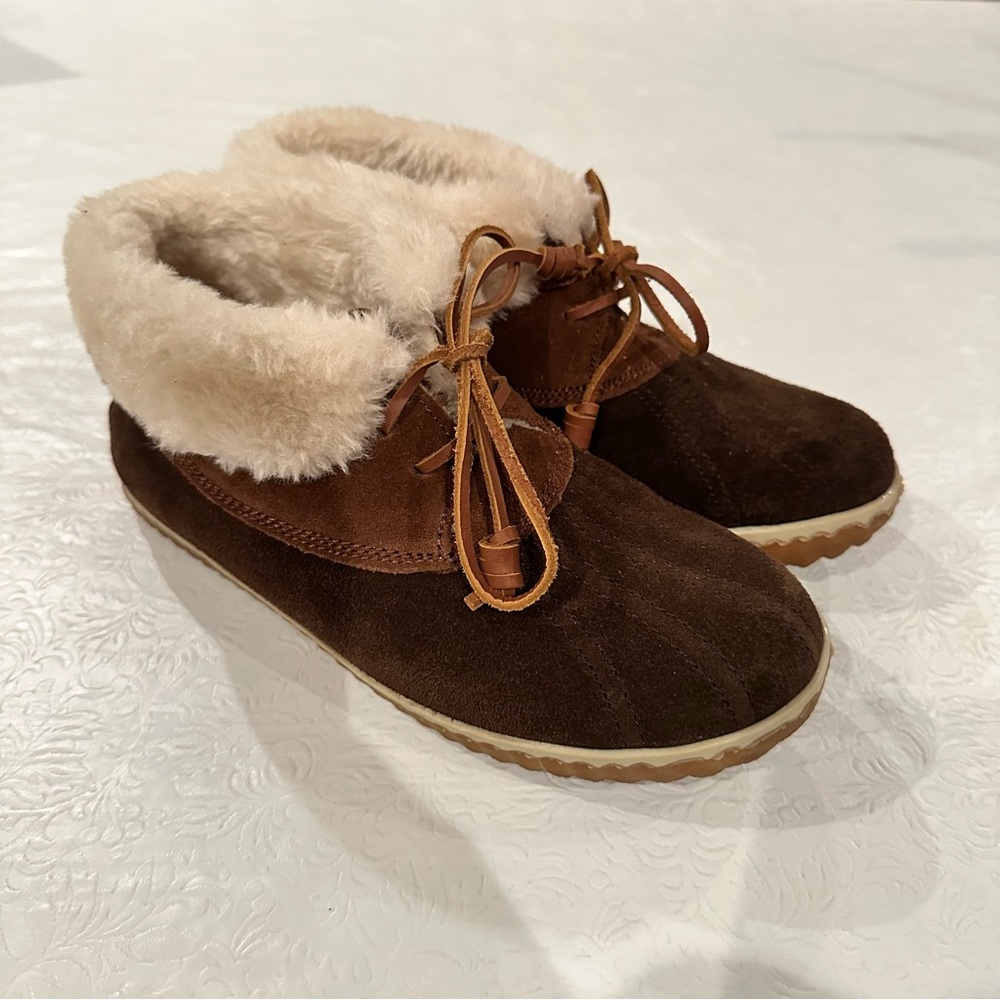 Sperry Moccasin Women’s Shoe- new